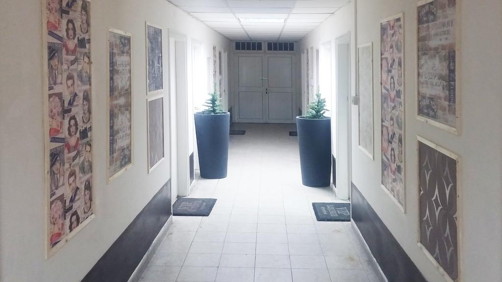 Ledras 231 Apartments ニコシア エクステリア 写真